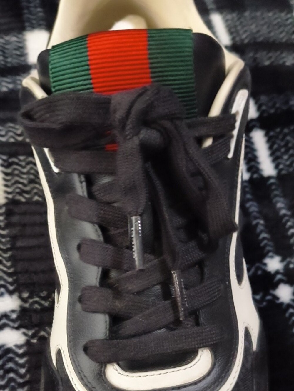Gucci Sneaker - Picture 12 of 13